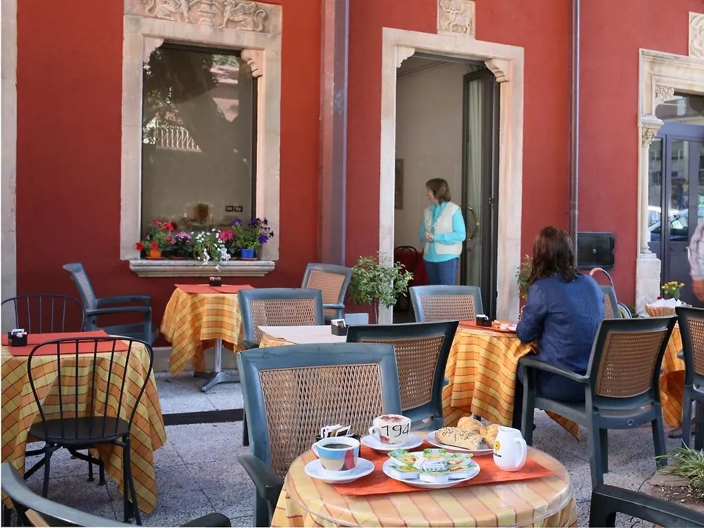 Villa Astoria Taormina Hotell